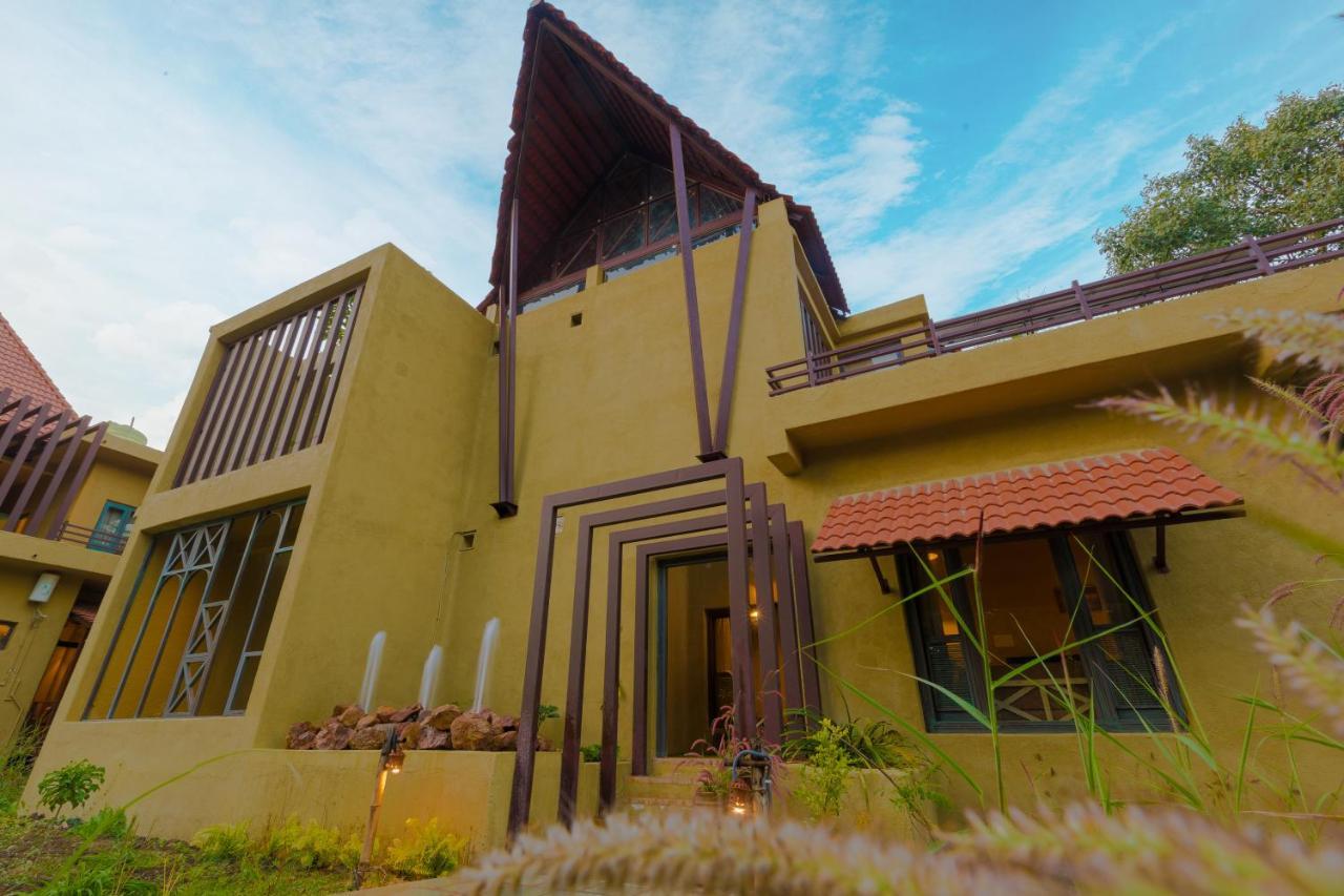 Vannraj Resort And Spa Khawāsa Exterior foto